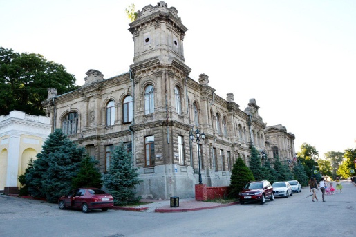 Романовская женская гимназия в Керчи станет музеем