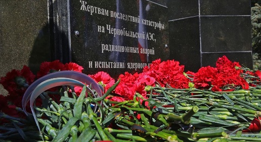 Глава Крыма почтил память жертв Чернобыльской катастрофы