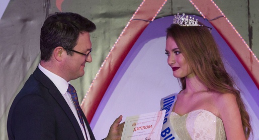 Студентка Медакадемии стала победительницей конкурса «Мисс КФУ – 2017»