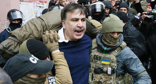 Генпрокуратура и СБУ задержали Саакашвили, сбежавшего от них на крышу многоэтажки