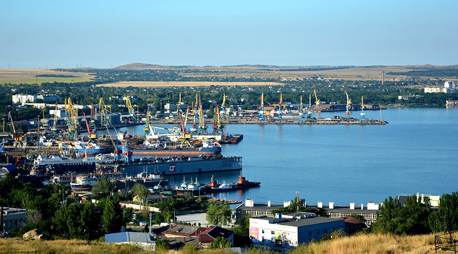Госкомрегистр оформил в госсобственность девять объектов Крымских морских портов