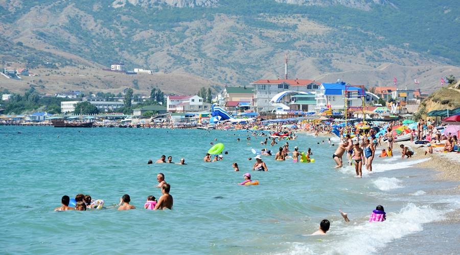 Более 3 млн туристов в этом году принесли бюджету Крыма 1,4 млрд рублей