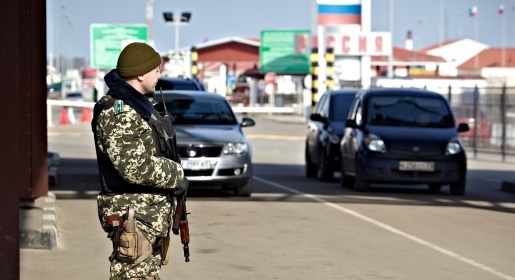 Восемь постов Федеральной таможенной службы РФ начали работать в Крыму