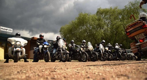 Группа байкеров из Индии совершает мотопробег по крымскому отрезку путешествия Афанасия Никитина (ФОТО)