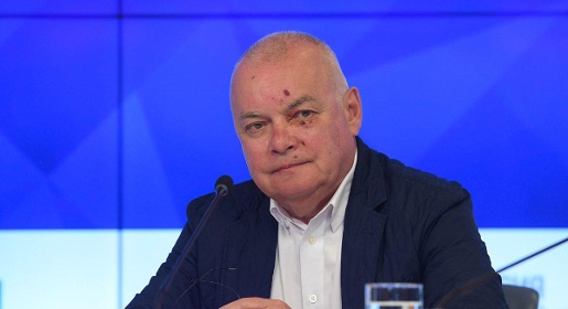 Телеведущий Дмитрий Киселёв разбил лицо на даче в Коктебеле