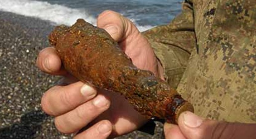 Спасатели обнаружили минометные мины на пляже в районе Алушты (ФОТО)