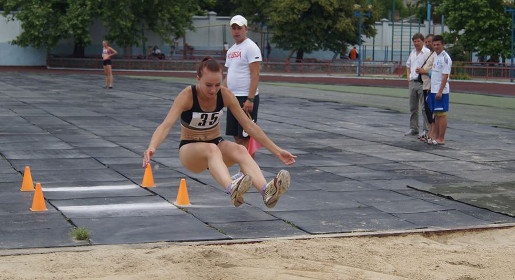 Призёры первого чемпионата по легкоатлетическим эстафетам с барьерами определены в Симферополе (ФОТО)