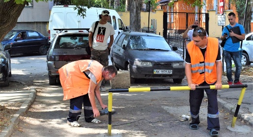 Власти Симферополя снесли более двух десятков незаконных шлагбаумов