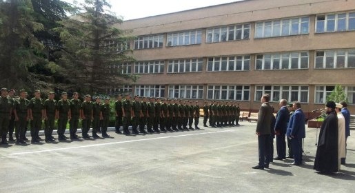 В Симферополе состоялся полиэтноконфессиональный призыв на военную службу