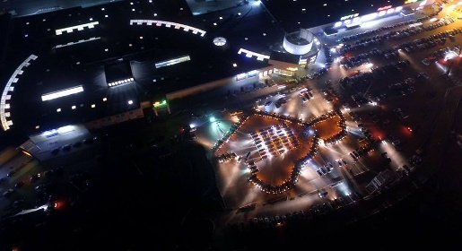 Полторы сотни автомобилей выстроились в виде контура и флага Крыма в Симферополе в честь Дня Республики (ФОТО, ВИДЕО)