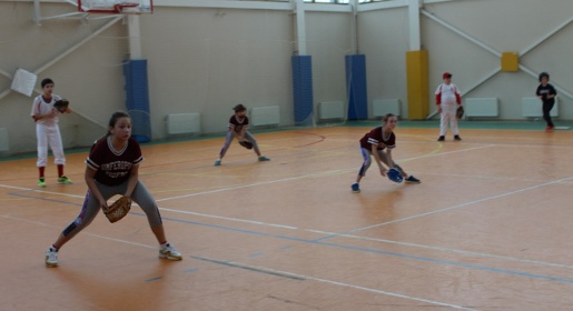 Команда из Симферополя по софтболу стала призёром турнира в Московской области (ФОТО)
