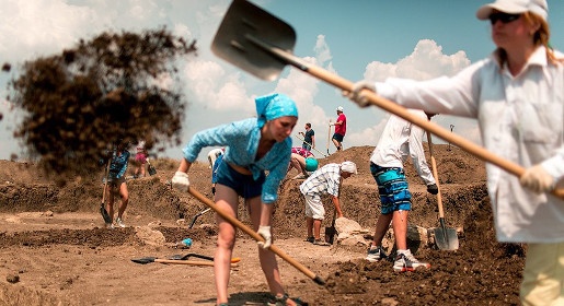 Фонд «Археология» начал набор волонтеров для раскопок на Керченском полуострове (ФОТО)