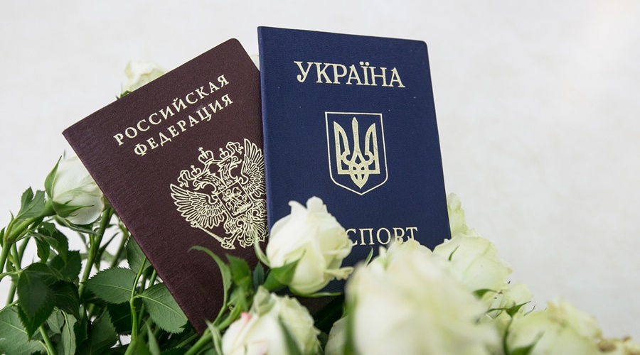Власти Крыма не будут материально помогать гражданам Украины – Аксёнов 