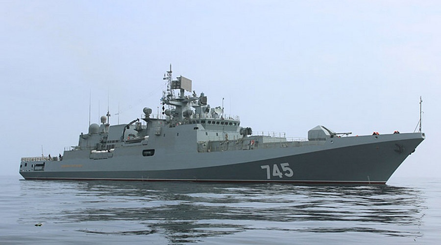 Фрегат «Адмирал Григорович» вернулся в Севастополь из дальней морской зоны  