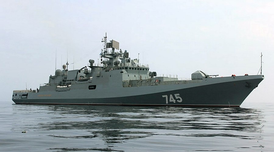 Корабли ЧФ «Адмирал Григорович» и «Новочеркасск» провели учение в Черном море
