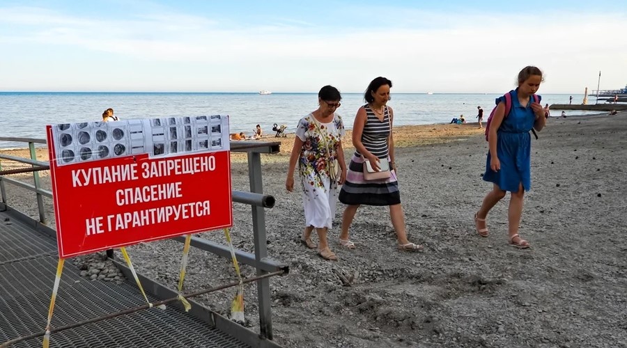 Спикер парламента Крыма заявил о «массовом исходе» туристов из Ялты