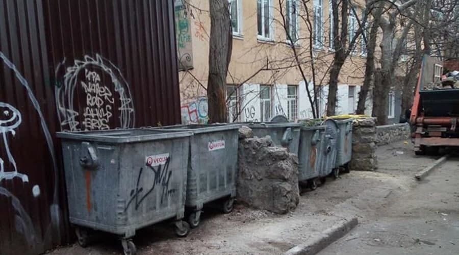 Власти Ялты составят реестр контейнерных площадок и закрепят их за предприятиями