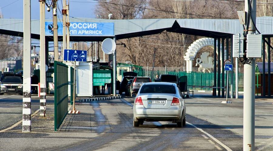 Пограничники задержали в Крыму находящегося в федеральном розыске уроженца Средней Азии