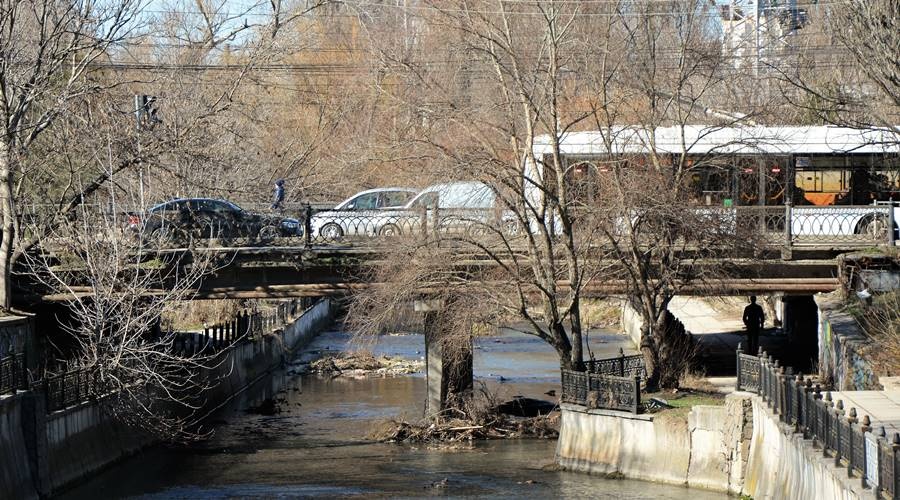 Власти отремонтируют 29 улиц и 2 моста в Симферополе за счет средств нацпроекта