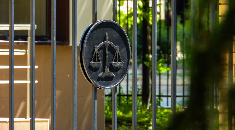 Анонимные сообщения о «минировании» поступили в суды Крыма