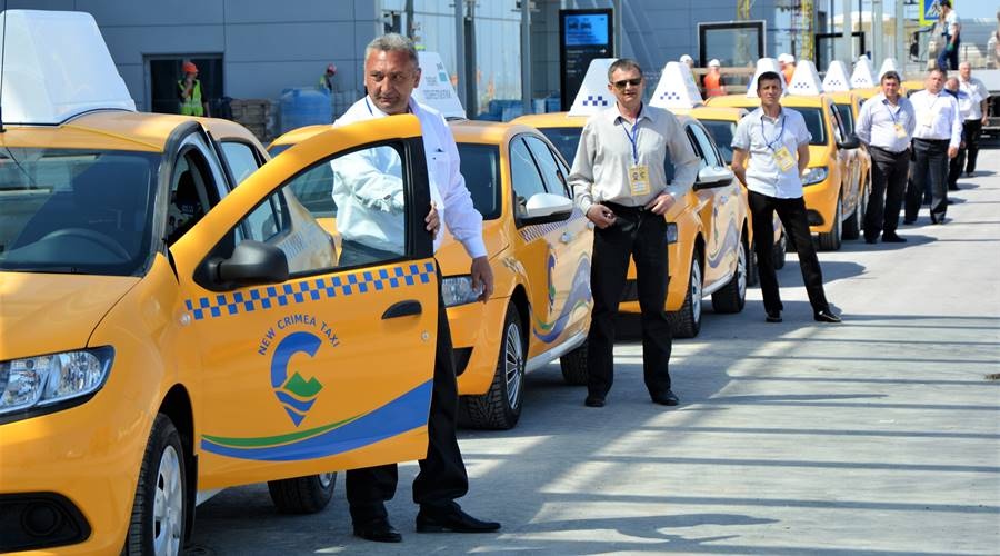 Пассажиры такси аэропорта Симферополь смогут брать попутчиков по дороге в курортные города