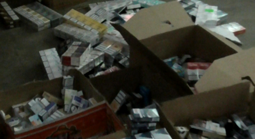 Полицейские обнаружили в Крыму крупный склад контрафактного алкоголя и сигарет