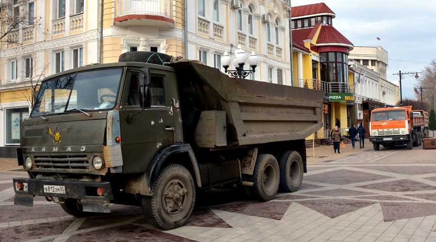 Движение грузовиков в дневное время могут запретить в Симферополе