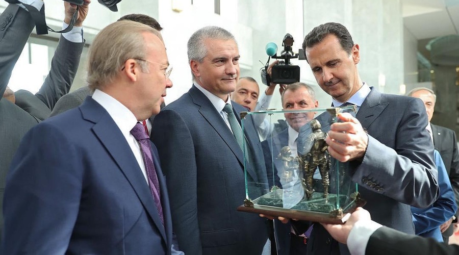 Крым представил продукцию химпрома и судостроения на выставке в Сирии