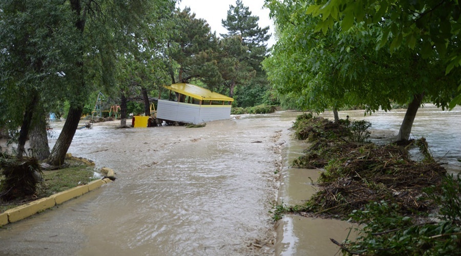 Территорию пострадавшего от потопа интерната в Белогорске благоустроят за 10 млн