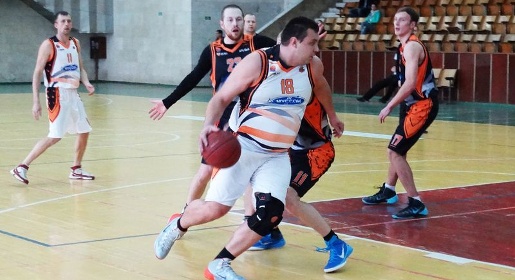 Лидер мужского баскетбольного чемпионата Крыма проиграл на старте второго круга (ФОТО)