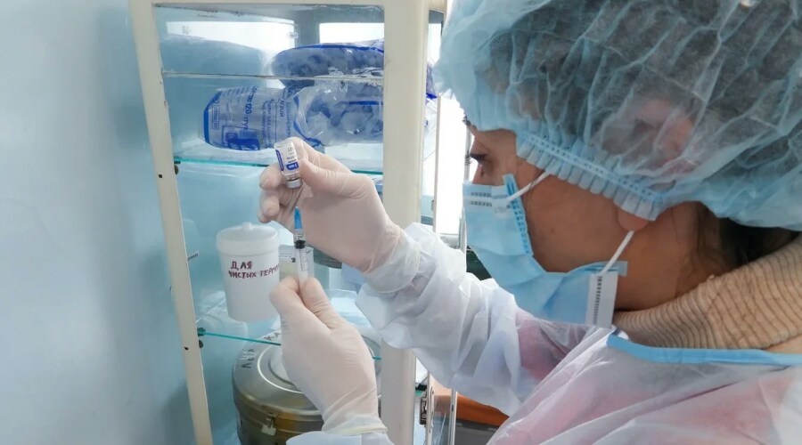 Крым будет получать до 200 тысяч доз вакцины от коронавируса в месяц