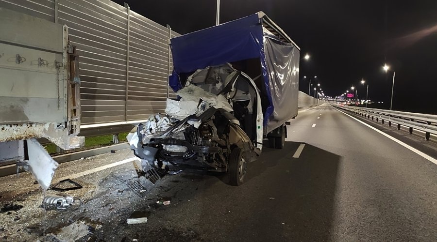 Водитель «Газели» пострадал в результате столкновения с грузовиком под Бахчисараем