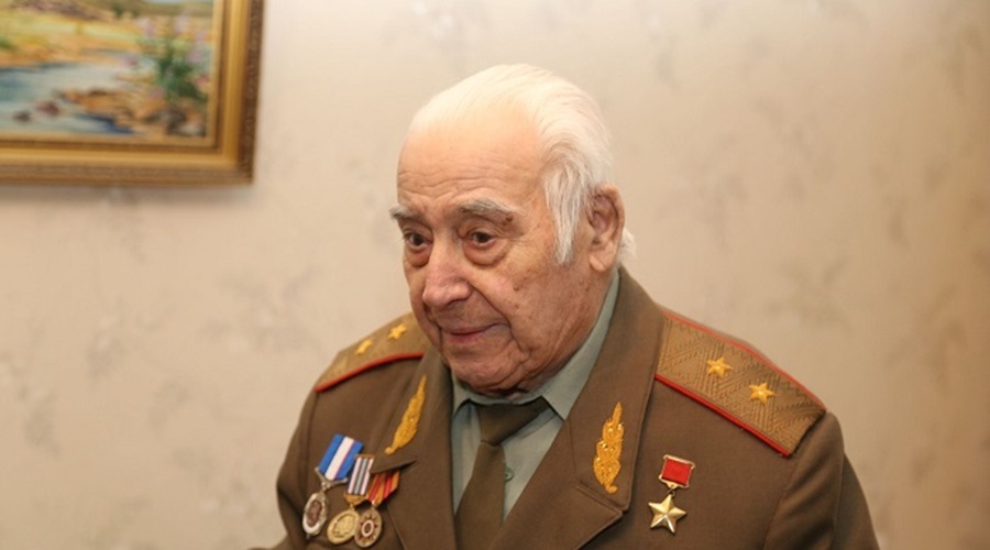 Имя героя СССР Ашота Аматуни присвоено симферопольской школе №30