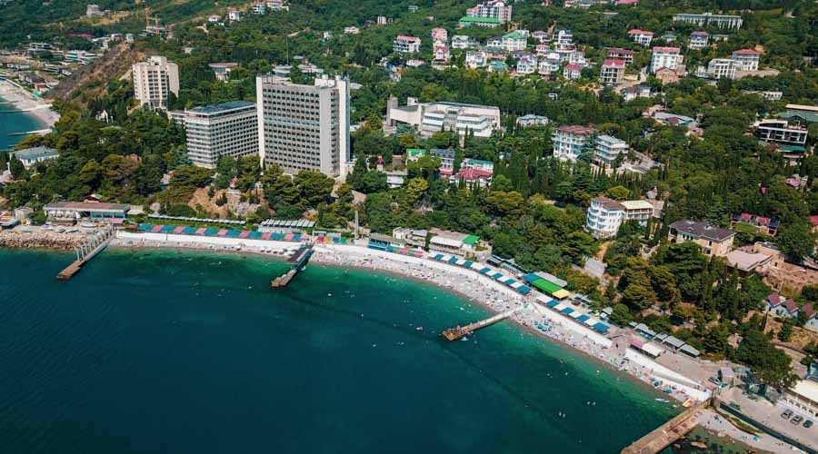 «Лечебные» и общедоступные пляжи Южного берега Крыма: в чем отличие