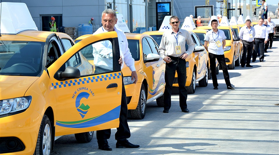 Крым выступит с инициативой о приведении работы такси в России к единому стандарту