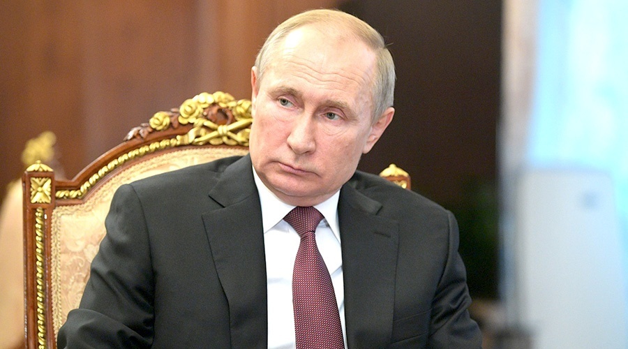 Путин продлил режим нерабочих дней до 12 мая