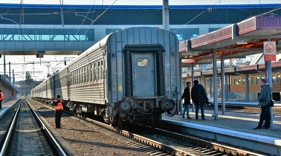 Льготы на проезд детей в поездах летом предложили расширить в России
