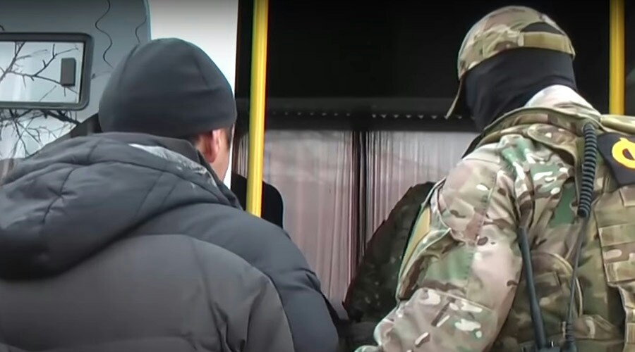 Суд отправил в тюрьму еще пятерых сторонников «Хизб ут-Тахрир» из Крыма