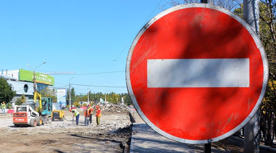 Аксёнов подверг критике темпы дорожного ремонта в Симферополе