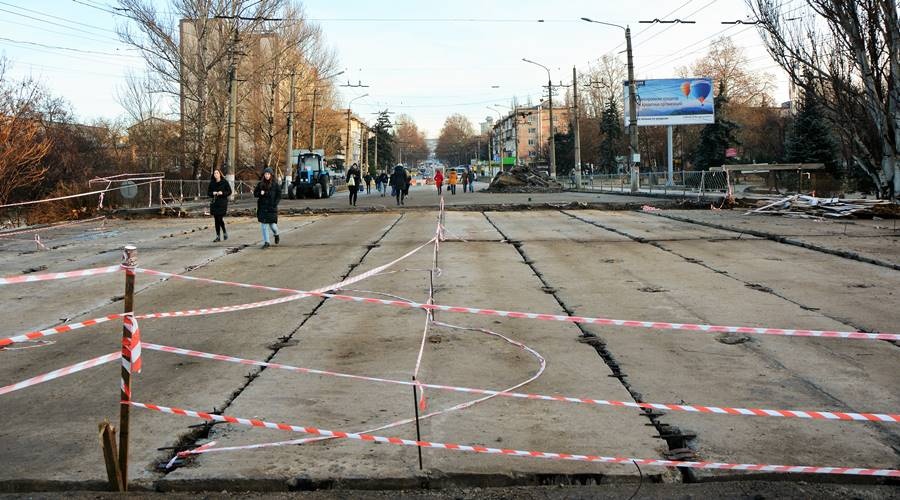 Аксёнов поручил открыть движение по мосту на улице Гагарина в Симферополе в течение недели