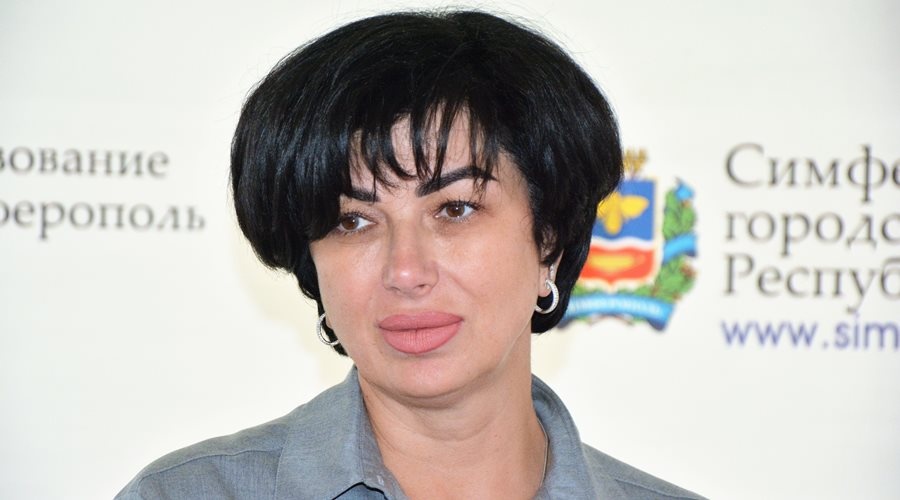 Глава администрации Симферополя призвала чиновников активнее реагировать на жалобы в интернете