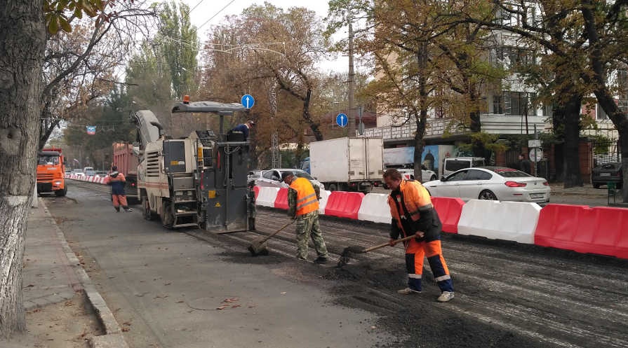 Текущий ремонт в этом году охватит в Симферополе 40 тыс кв. м дорог и тротуаров