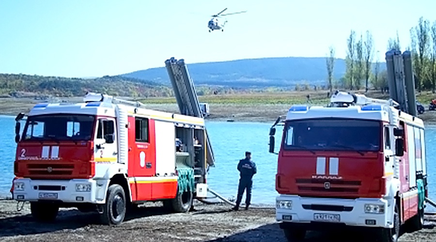 Спасатели отработали ликвидацию подтопления в Симферополе