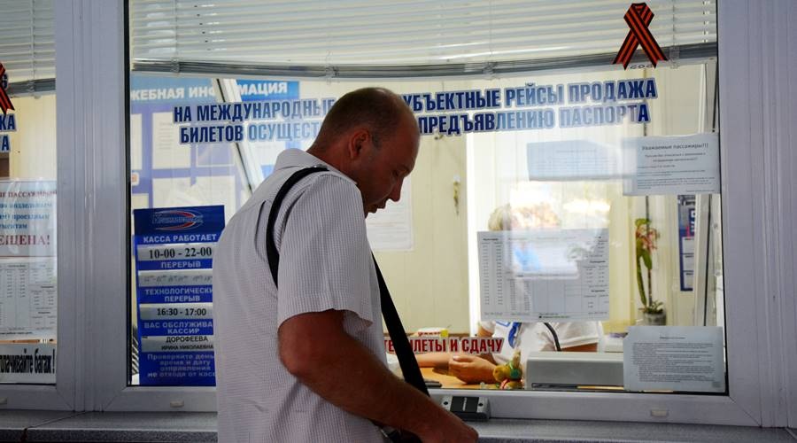 Аксёнов пообещал уволить директора «Крымавтотранса» при сохранении проблемы безбилетников