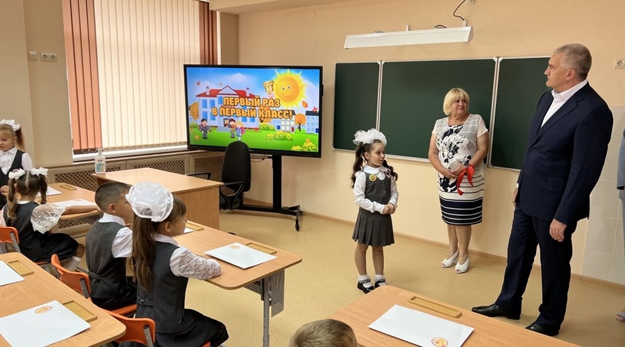 Школа в Зеленогорском в Крыму приняла учеников после затянувшейся реконструкции