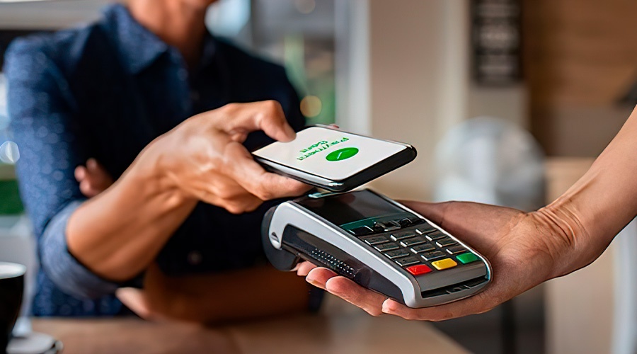 СБП тестирует новый способ оплаты в магазинах с помощью телефона