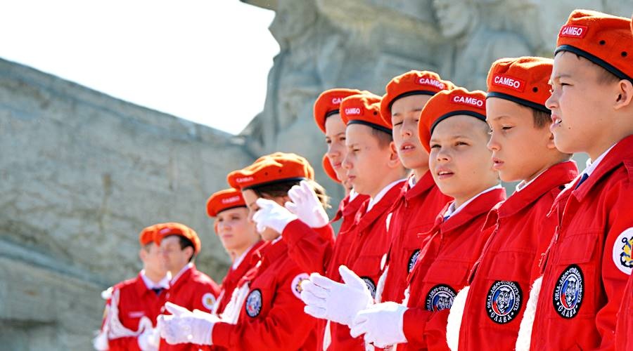Власти Крыма выделят отделению ДОСААФ 30 млн рублей на патриотическое воспитание