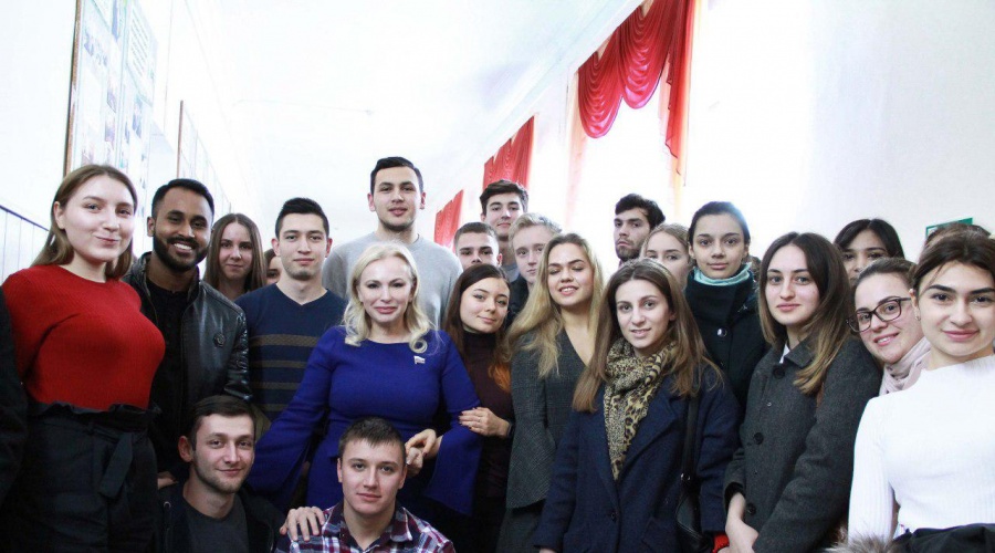 Приемная сенатора от Крыма начала работать в Медакадемии КФУ