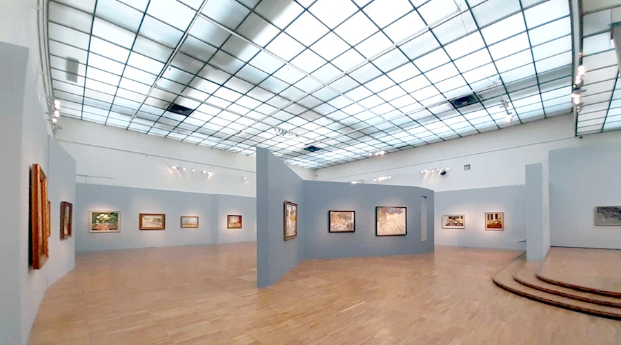 Почти 20 тысяч человек посетили выставку картин симферопольского музея в Третьяковке
