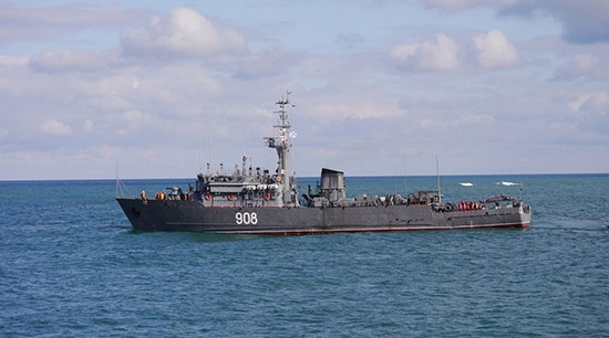 Морской тральщик ЧФ «Вице-адмирал Захарьин» возвращается из Средиземного моря 